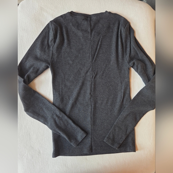 J. Crew Women's Perfect Rib Long Sleeve Charcoal T-shirt Size Medium - Picture 2 of 4